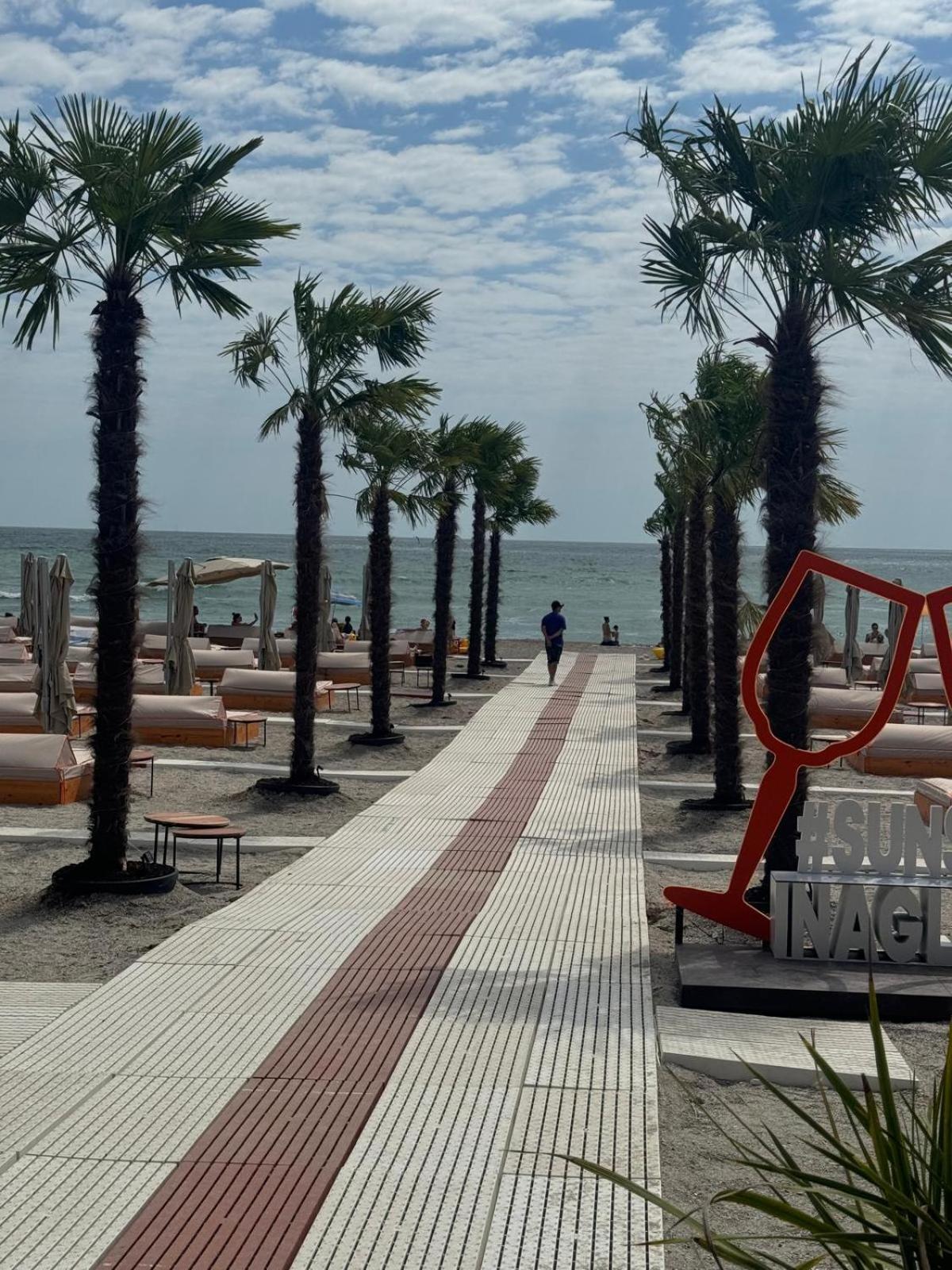 Mianelly Casa Del Mar Apartment Mamaia Exterior foto